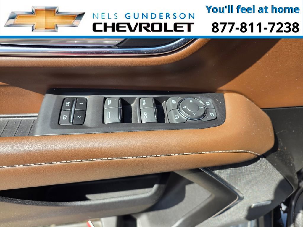 Used 2024 Chevrolet Suburban High Country w/ Advanced Technology Package AWD/4WD image 10