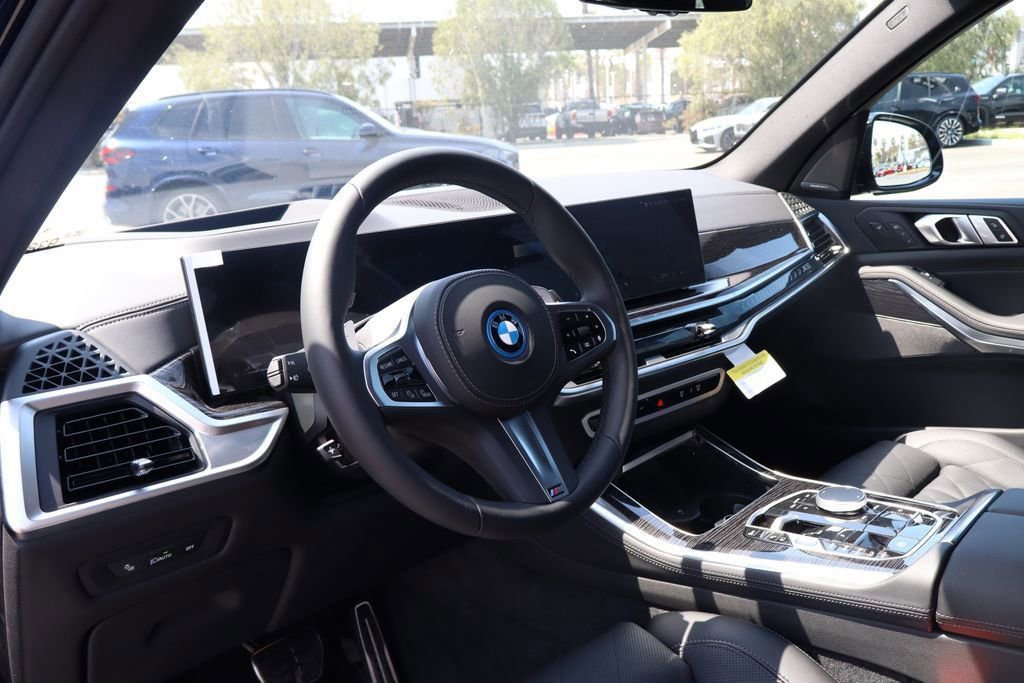 New 2026 BMW X5 xDrive50e image 13