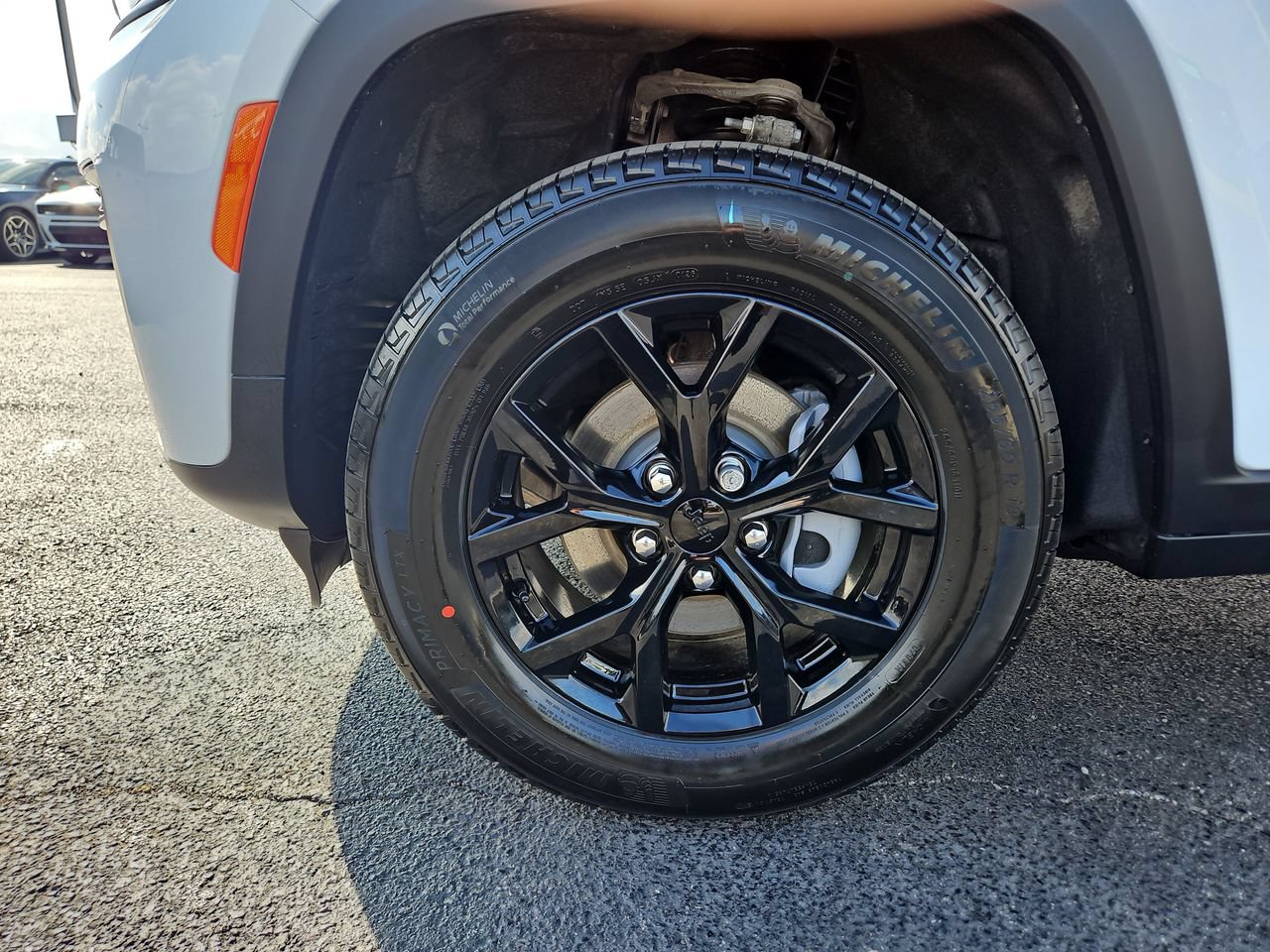 New 2026 Jeep Grand Cherokee Altitude AWD/4WD image 9