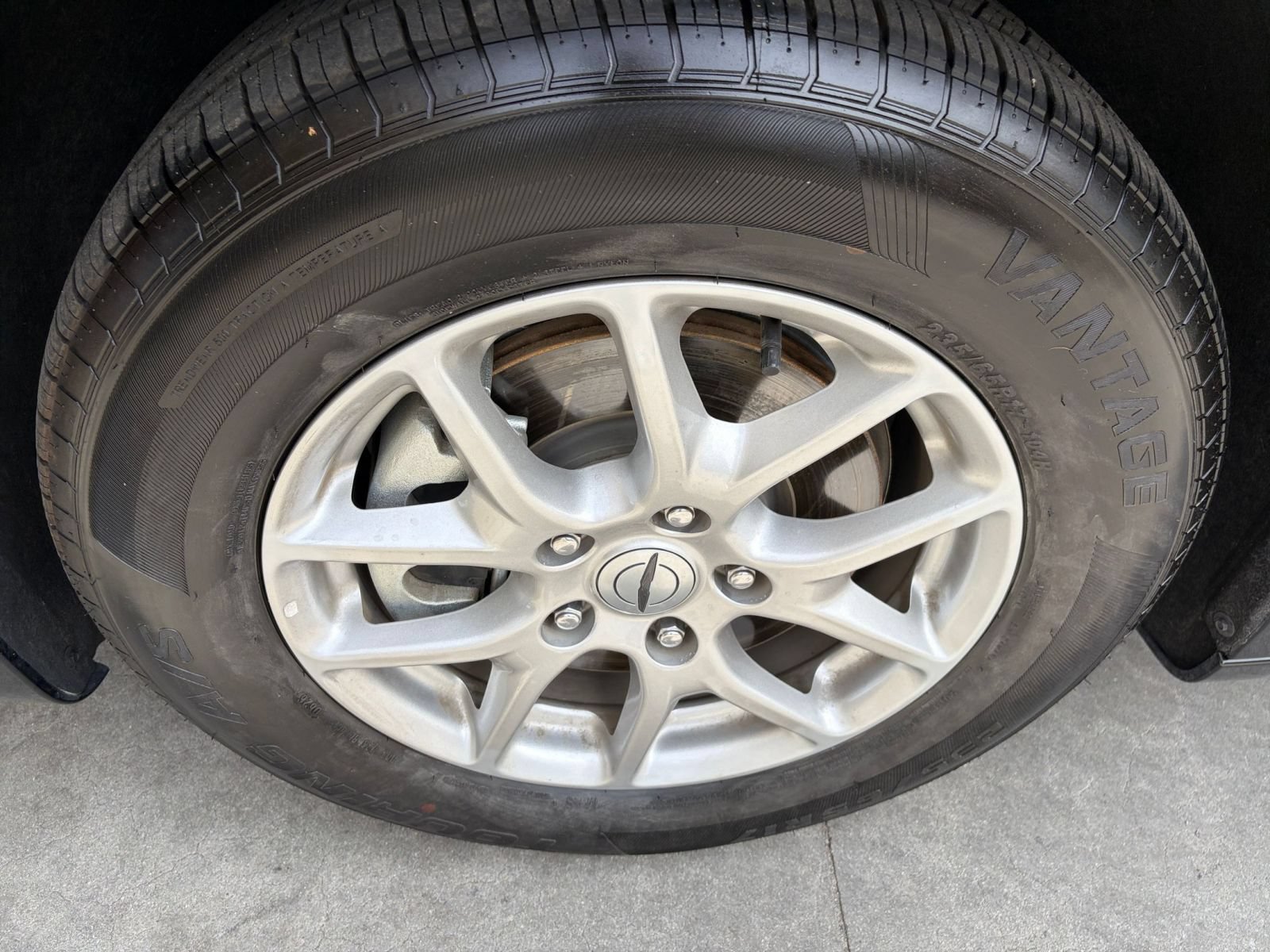 Used 2025 Chrysler Pacifica Select FWD image 28