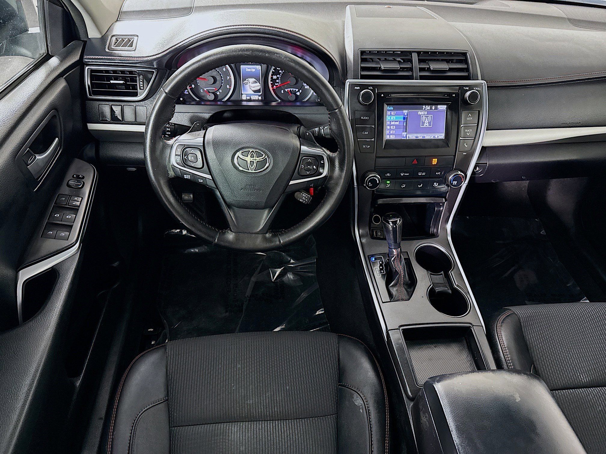 Used 2016 Toyota Camry SE image 17