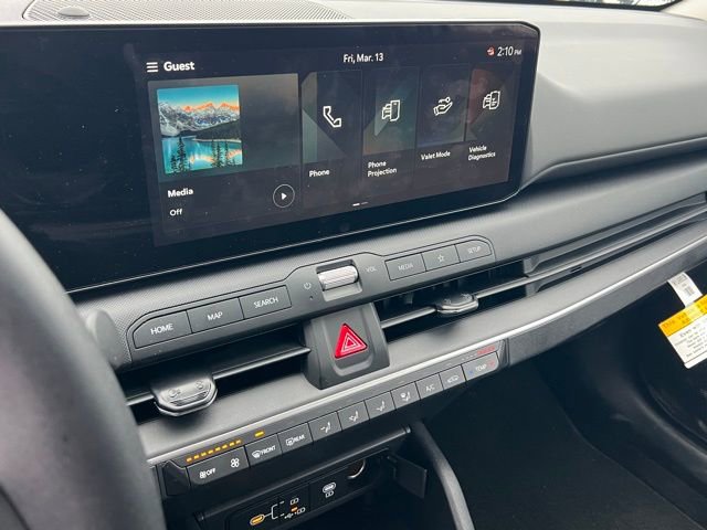 Certified 2025 Kia K4 LXS FWD image 19