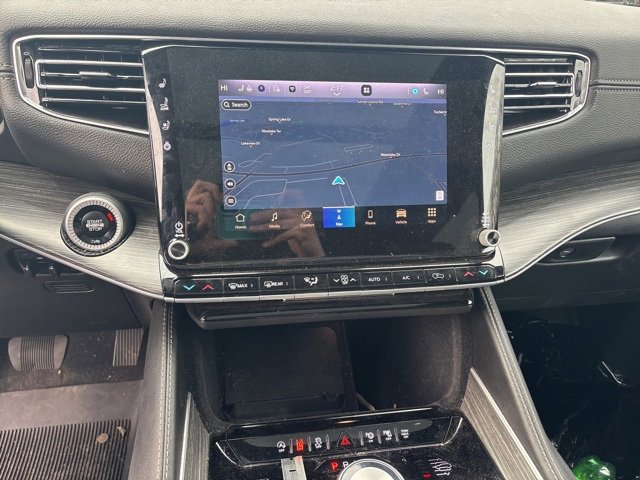 Used 2024 Jeep Wagoneer L Series III w/ Premium Group I image 6