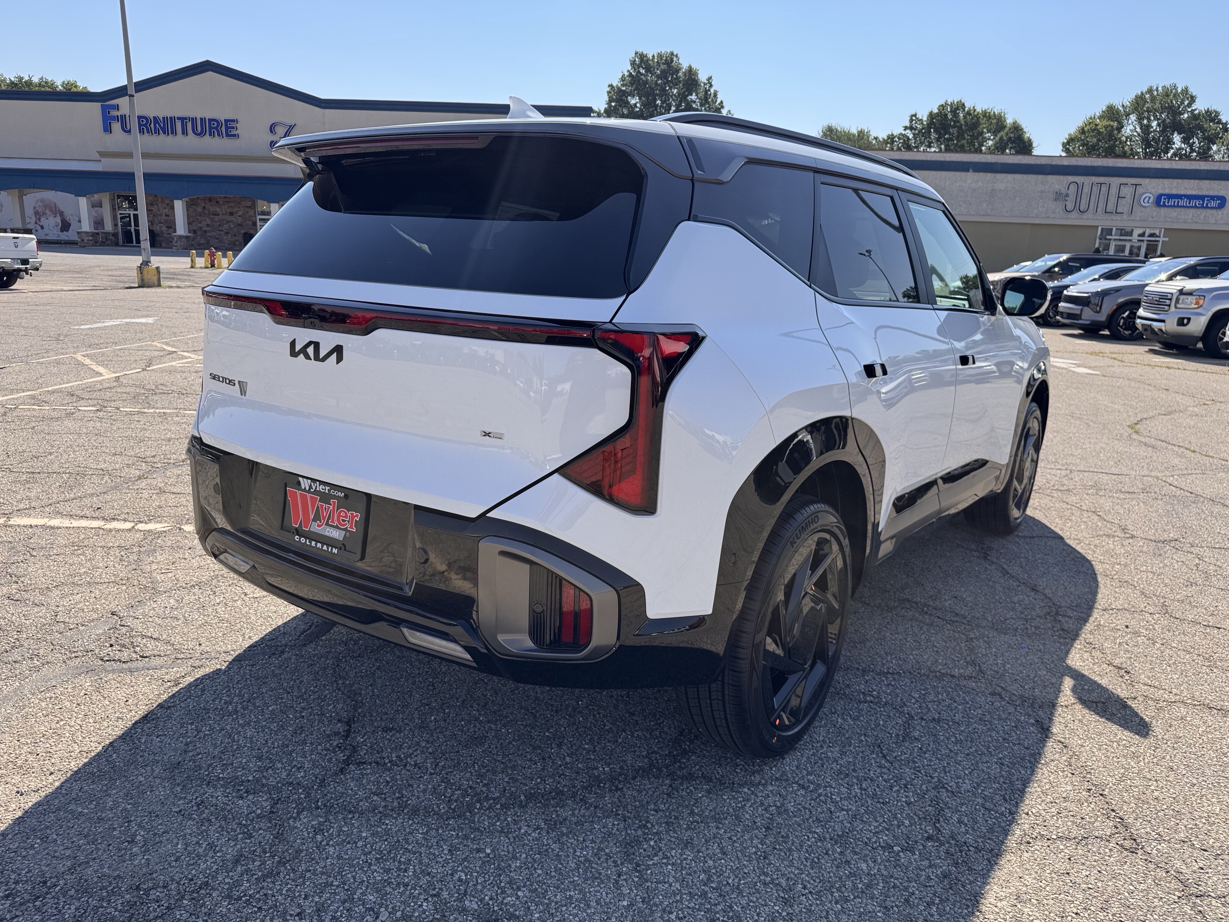 New 2027 Kia Seltos X-Line SX AWD/4WD image 7
