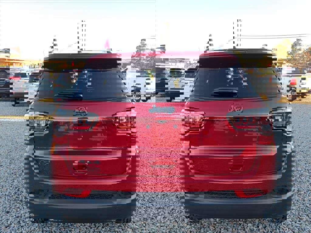 New 2026 Jeep Compass Latitude image 2