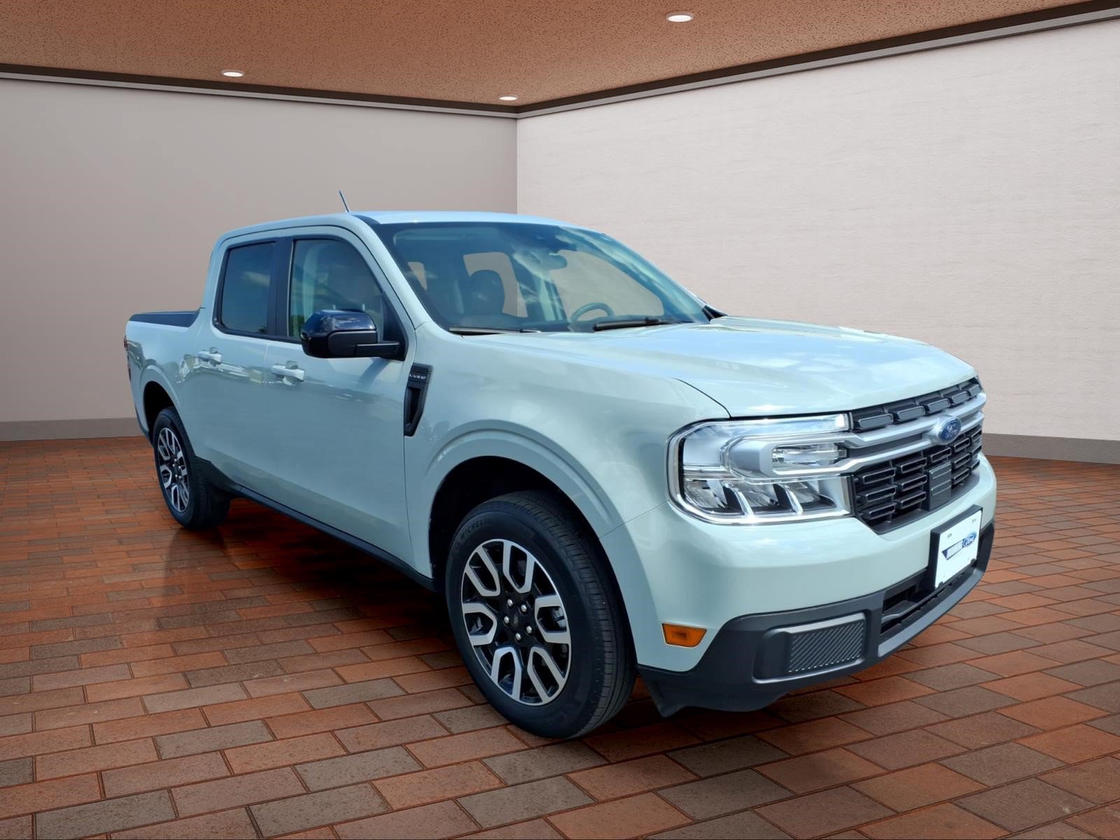 Used 2024 Ford Maverick Lariat w/ 4K Tow Package AWD/4WD image 2