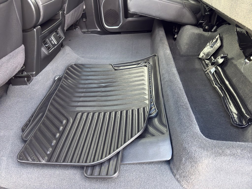 Used 2024 Chevrolet Silverado 2500 LT w/ Z71 Sport Edition image 36