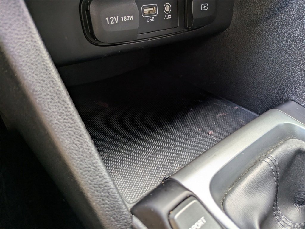 Used 2019 Hyundai Veloster Turbo R-Spec image 24