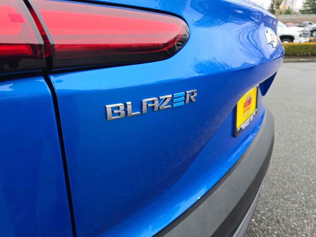 New 2025 Chevrolet Blazer EV LT image 33