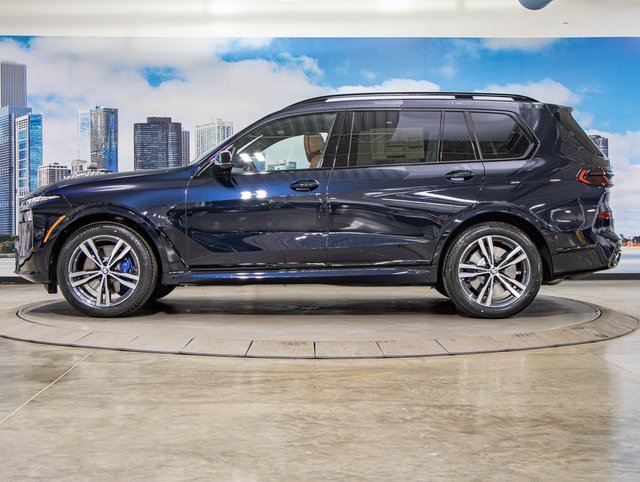 New 2026 BMW X7 M60i image 6