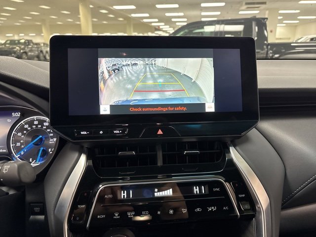 Certified 2024 Toyota Venza XLE image 20