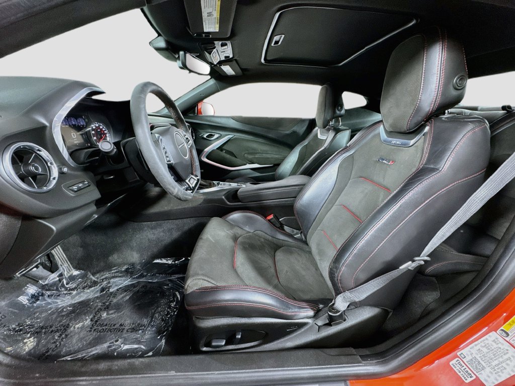 Used 2019 Chevrolet Camaro ZL1 RWD image 13