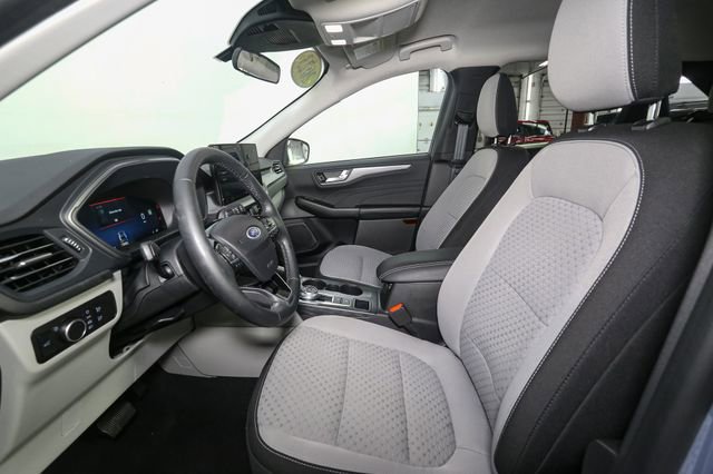 Used 2023 Ford Escape Active w/ Tech Pack #2 AWD/4WD image 40