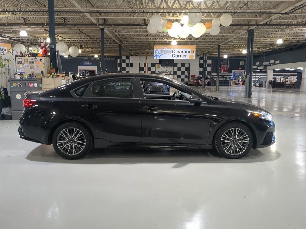 Used 2024 Kia Forte GT-Line w/ GT-Line Premium Package image 6