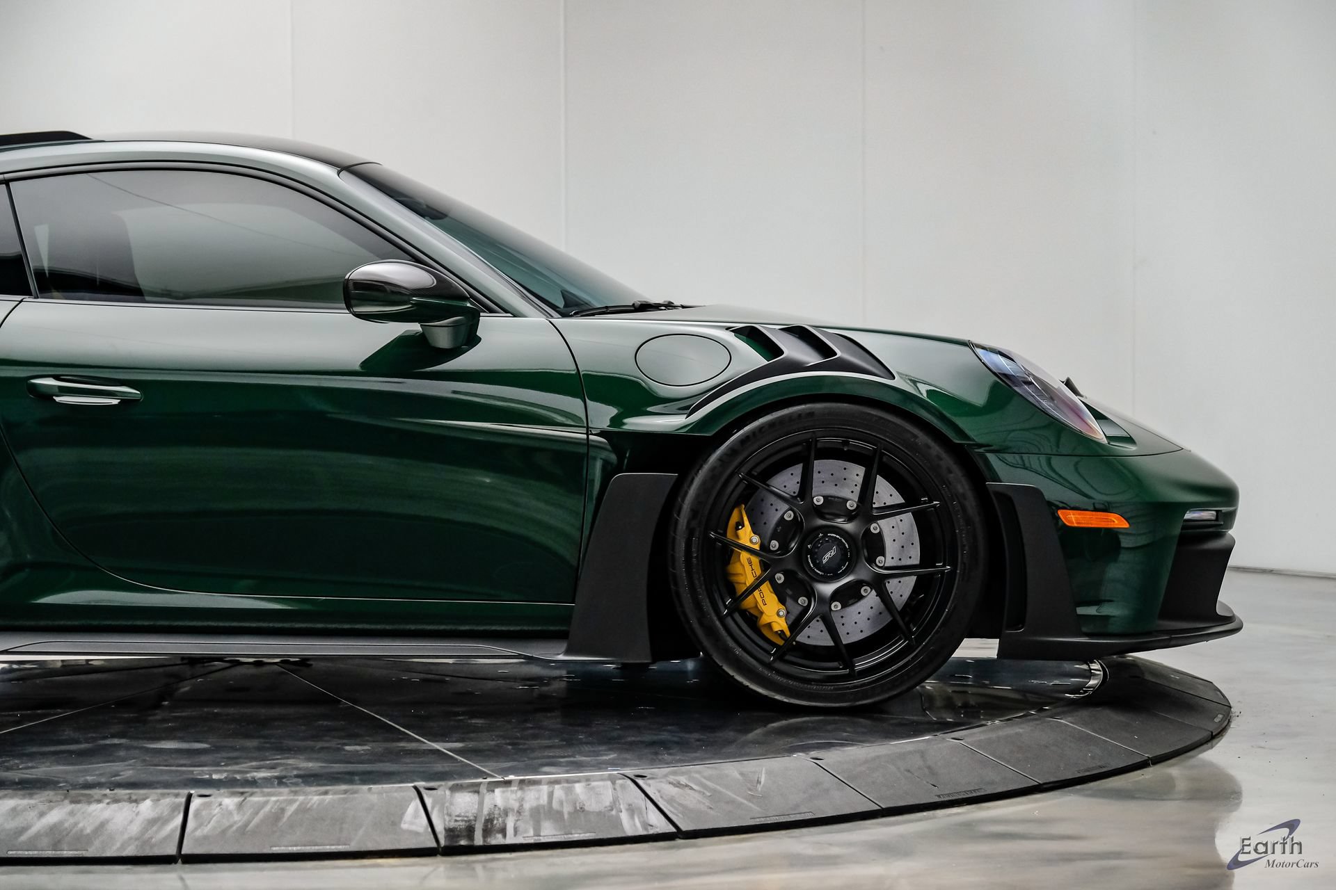 Used 2025 Porsche 911 GT3 RS RWD image 30