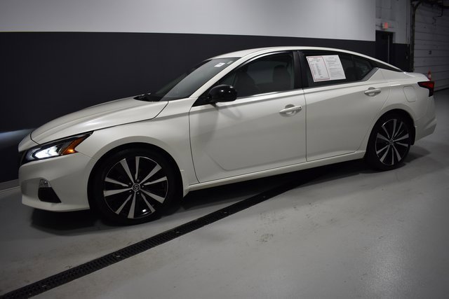 Used 2019 Nissan Altima 2.5 SR image 2