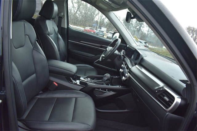 Certified 2024 Kia Telluride S w/ S Sunroof Package image 13