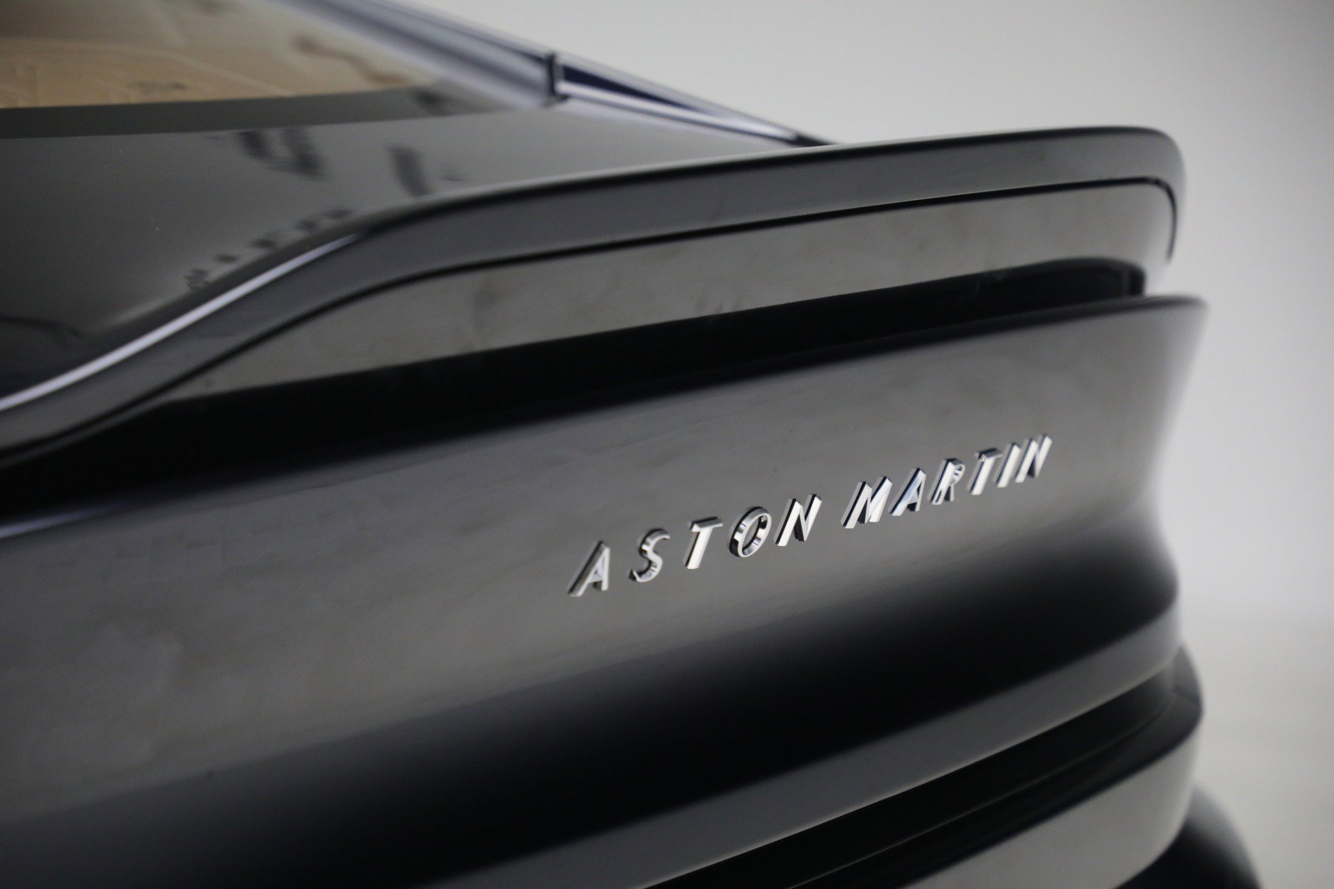 New 2026 Aston Martin Vanquish image 37
