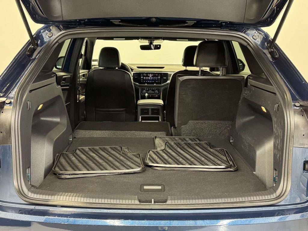 Used 2022 Volkswagen Atlas Cross Sport SE image 14