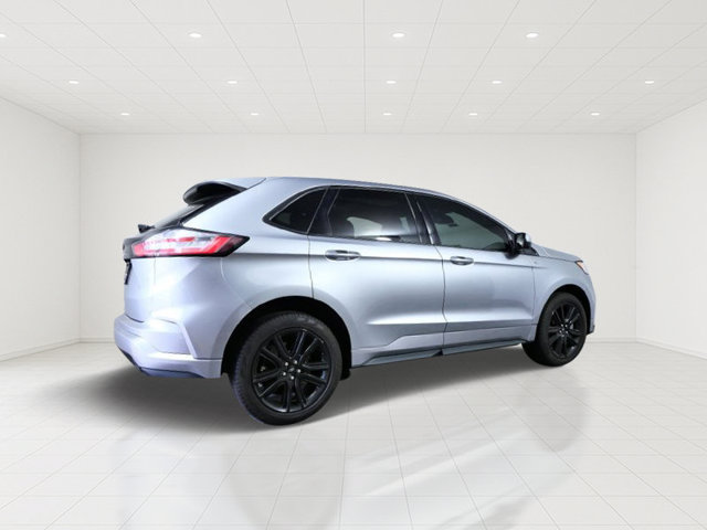 Certified 2024 Ford Edge ST-Line AWD/4WD image 7