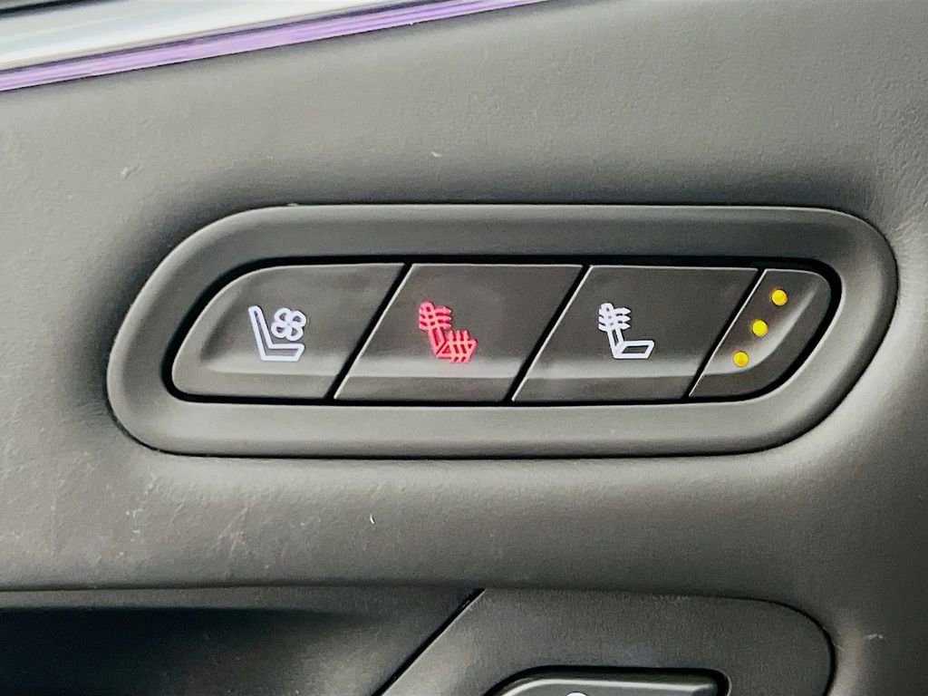 Used 2023 Cadillac Escalade V image 21