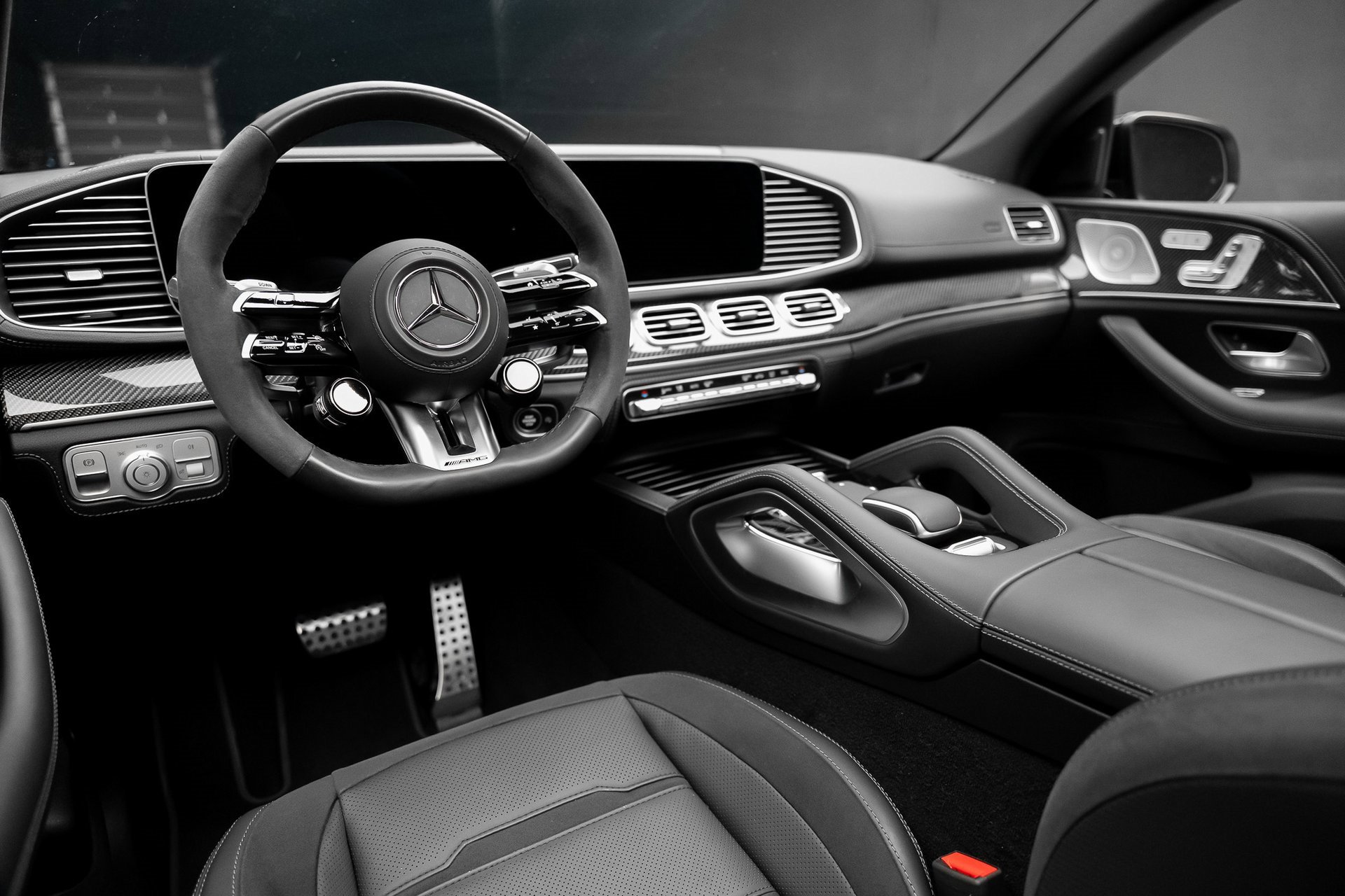 Used 2024 Mercedes-Benz GLE 53 AMG 4MATIC Coupe image 2