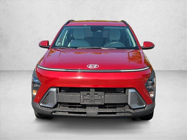 Used 2025 Hyundai Kona SEL FWD image 2