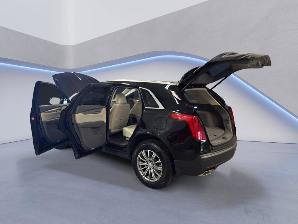 Used 2017 Cadillac XT5 Luxury w/ Driver Awareness Package AWD/4WD image 10
