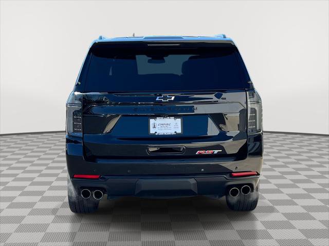 Used 2025 Chevrolet Suburban RST w/ Comfort Package AWD/4WD image 6