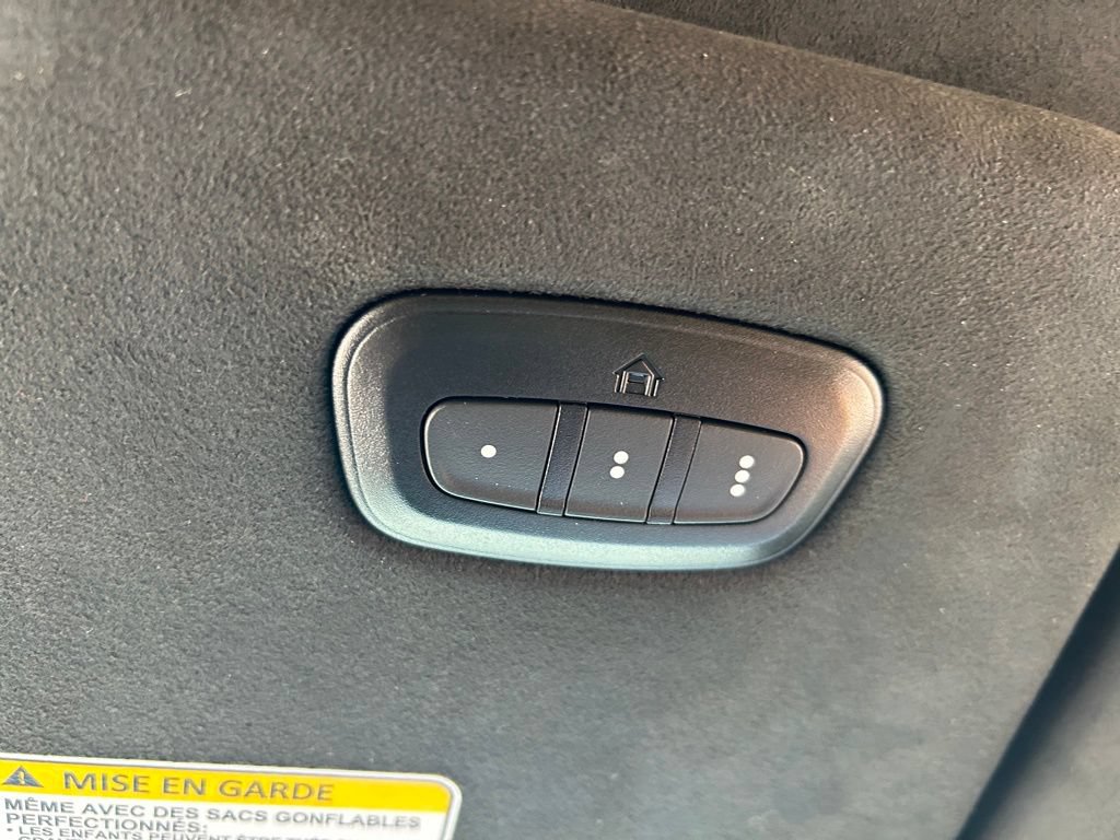 Used 2024 Jeep Grand Wagoneer Series III w/ Rear Seat Video Group 1 AWD/4WD image 73