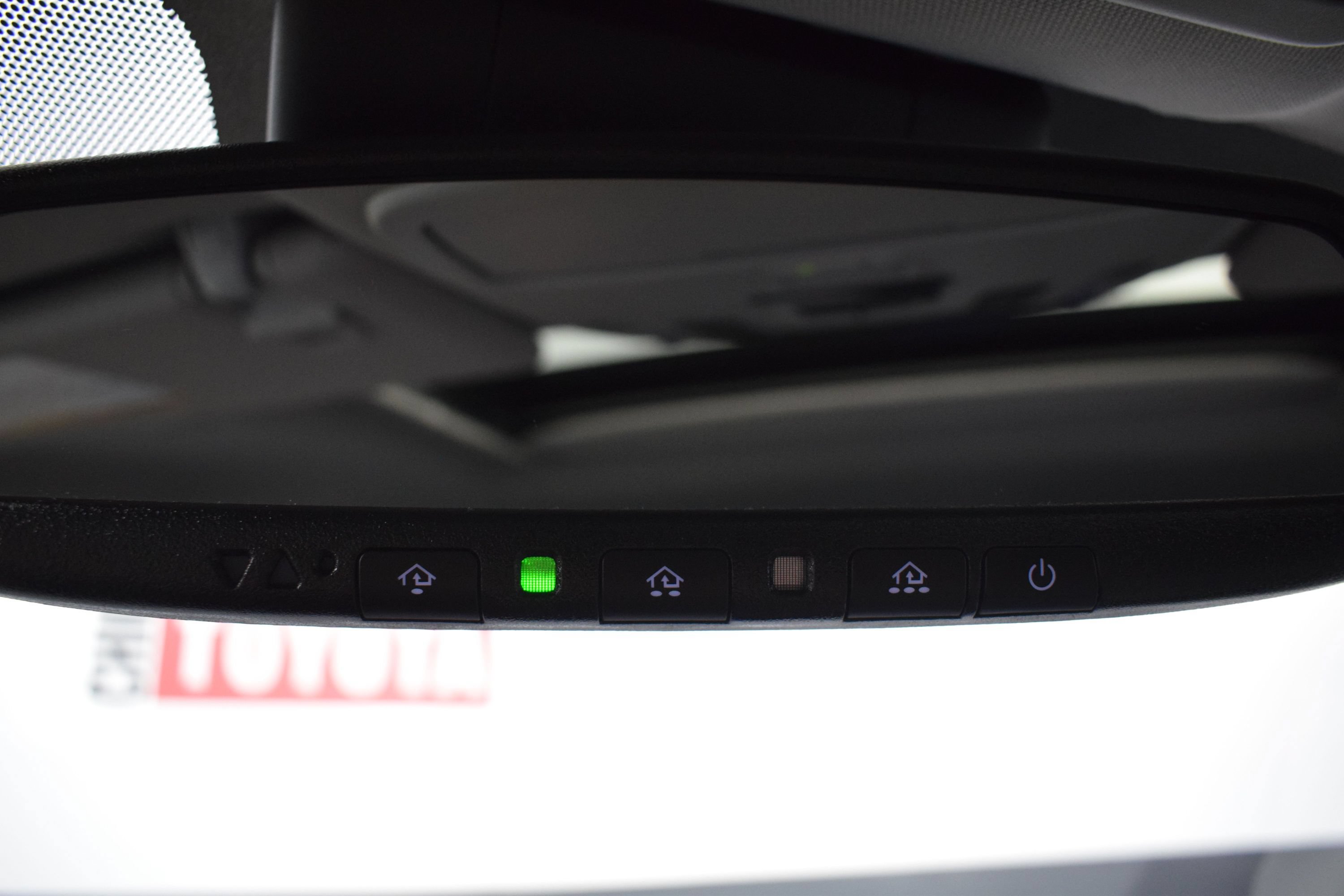 Used 2025 Toyota Sienna XLE FWD image 20