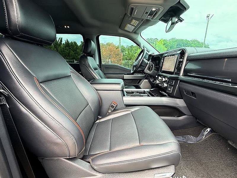 Used 2024 Ford F250 Lariat w/ Sport Appearance Package AWD/4WD image 27