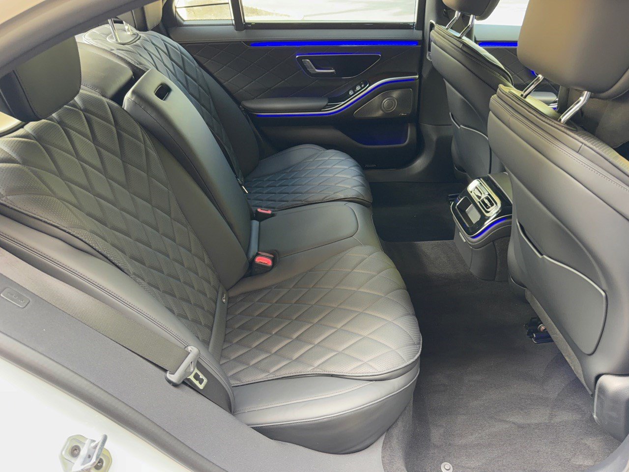 Certified 2025 Mercedes-Benz S 580e 4MATIC Sedan image 29