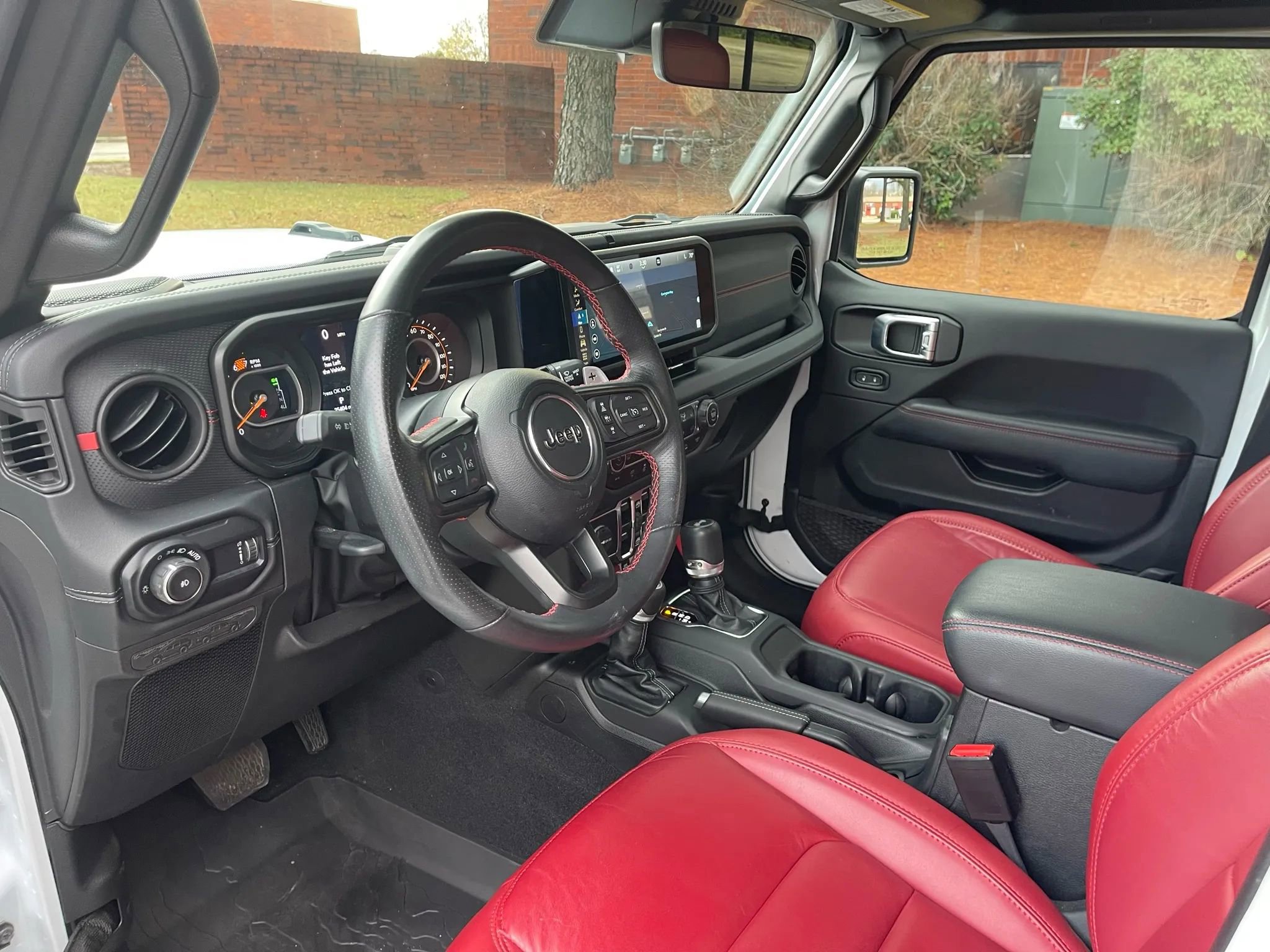 Used 2024 Jeep Wrangler Unlimited Rubicon 392 image 11