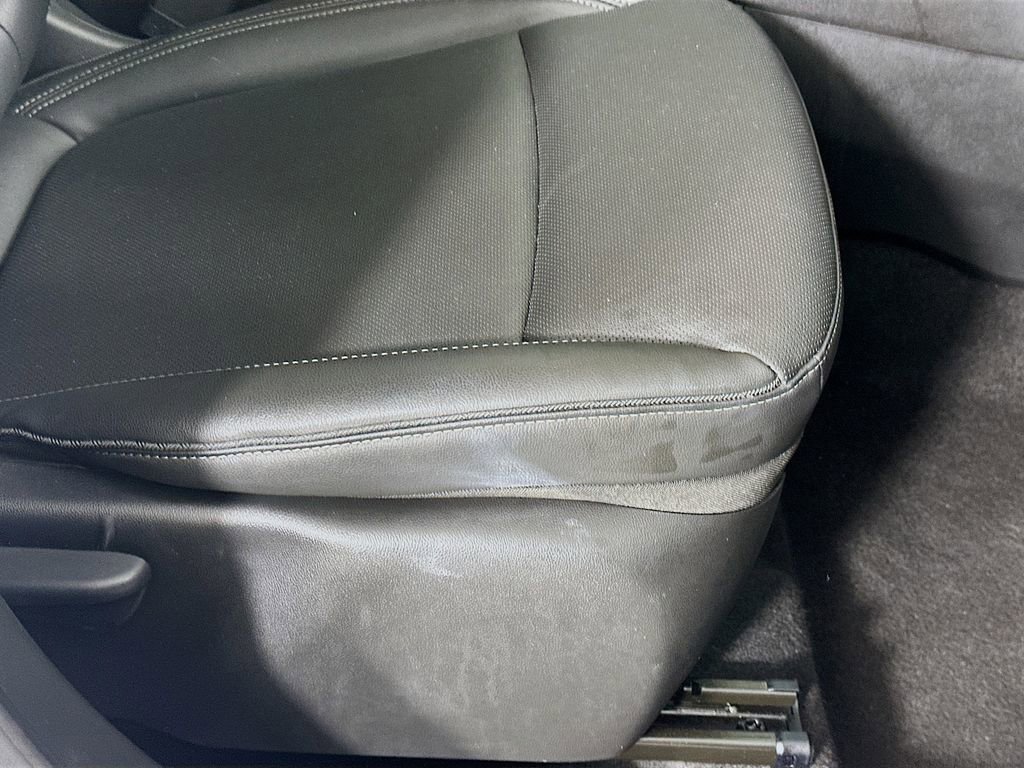 Used 2024 Buick Encore GX Sport Touring image 23