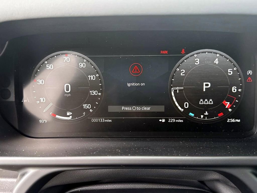 New 2025 Land Rover Defender 110 S image 28