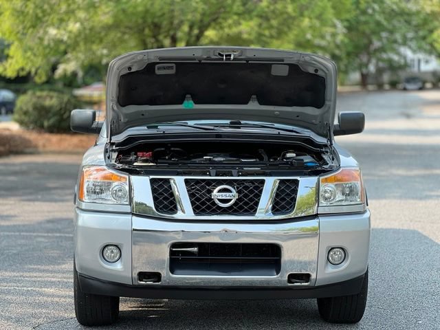 Used 2015 Nissan Titan SV w/ SV Value Truck Package AWD/4WD image 39
