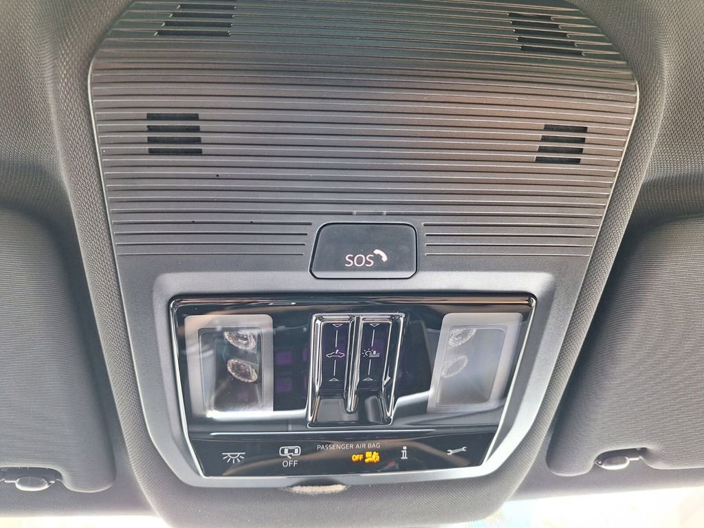 New 2026 Volkswagen Atlas Cross Sport SEL R-Line image 19