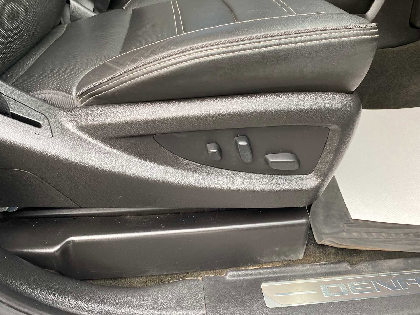 Used 2017 GMC Sierra 3500 Denali w/ Duramax Plus Package image 33