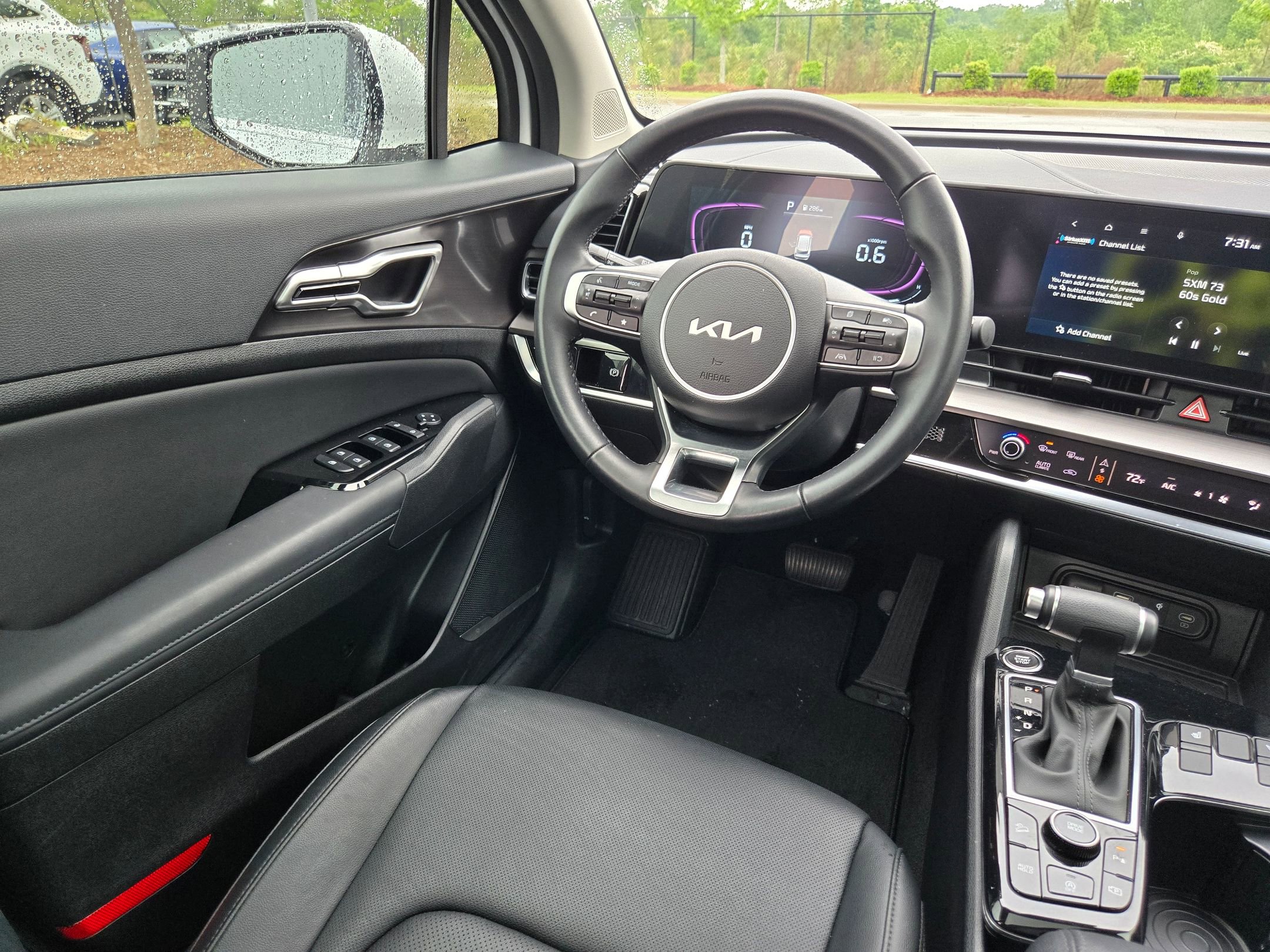 Used 2025 Kia Sportage EX w/ Premium Package FWD image 9