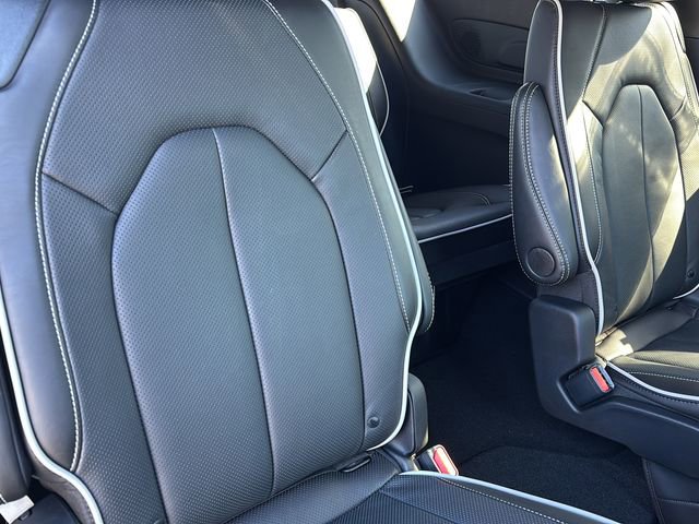New 2026 Chrysler Pacifica Limited FWD image 42