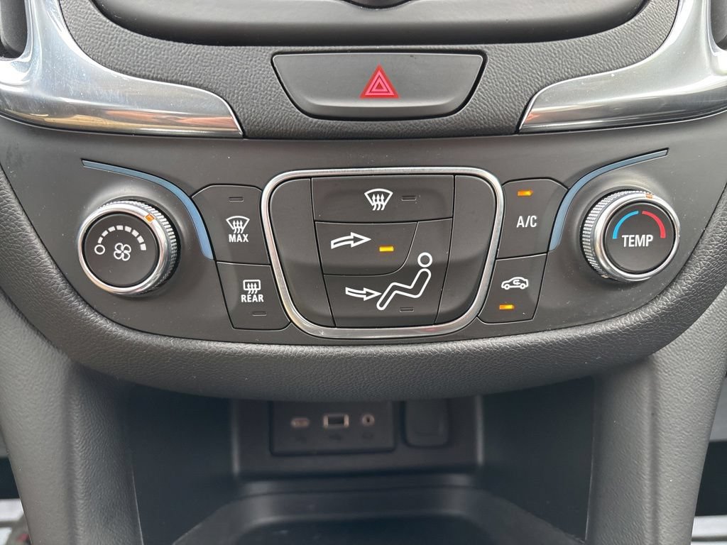 Used 2020 Chevrolet Equinox LT FWD image 24
