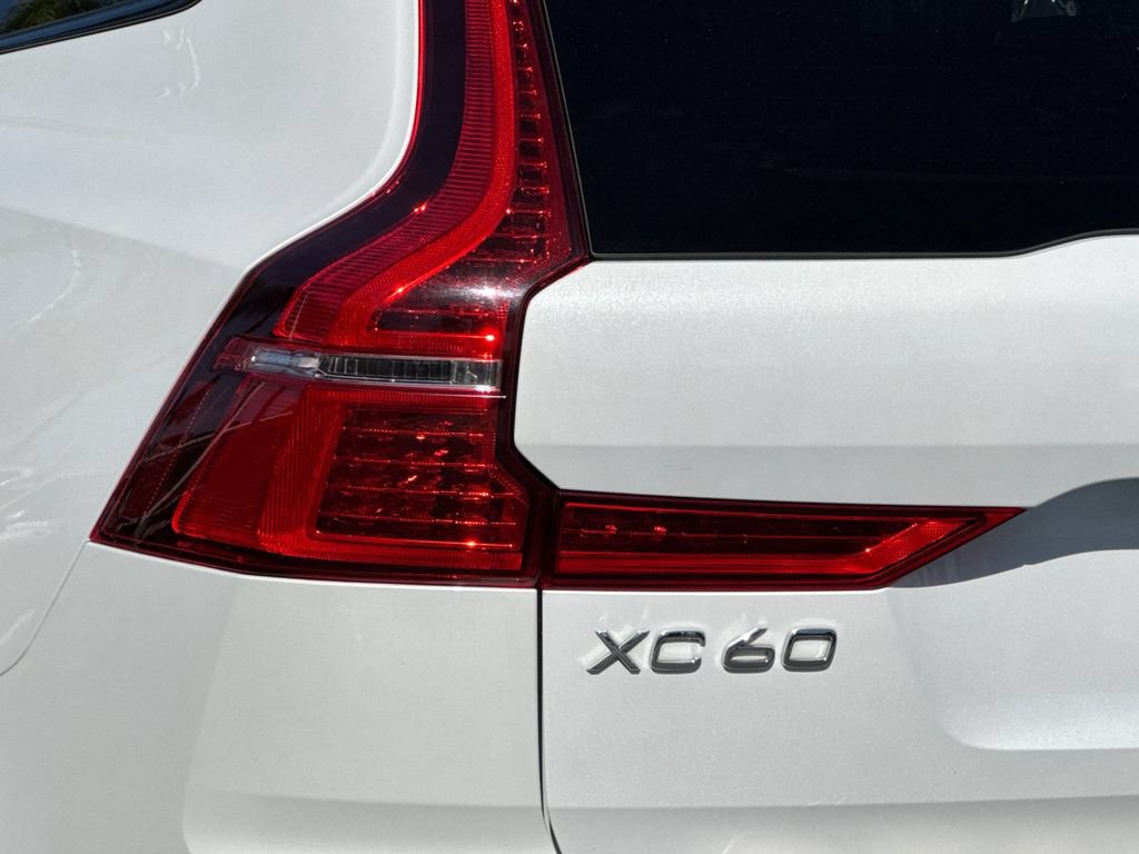 Certified 2024 Volvo XC60 T8 Core AWD/4WD image 26