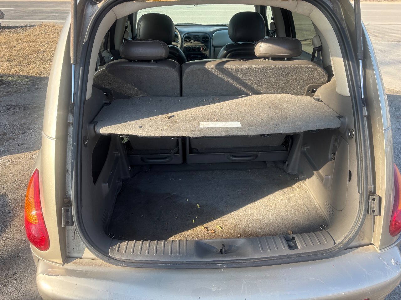Used 2003 Chrysler PT Cruiser Limited FWD image 19