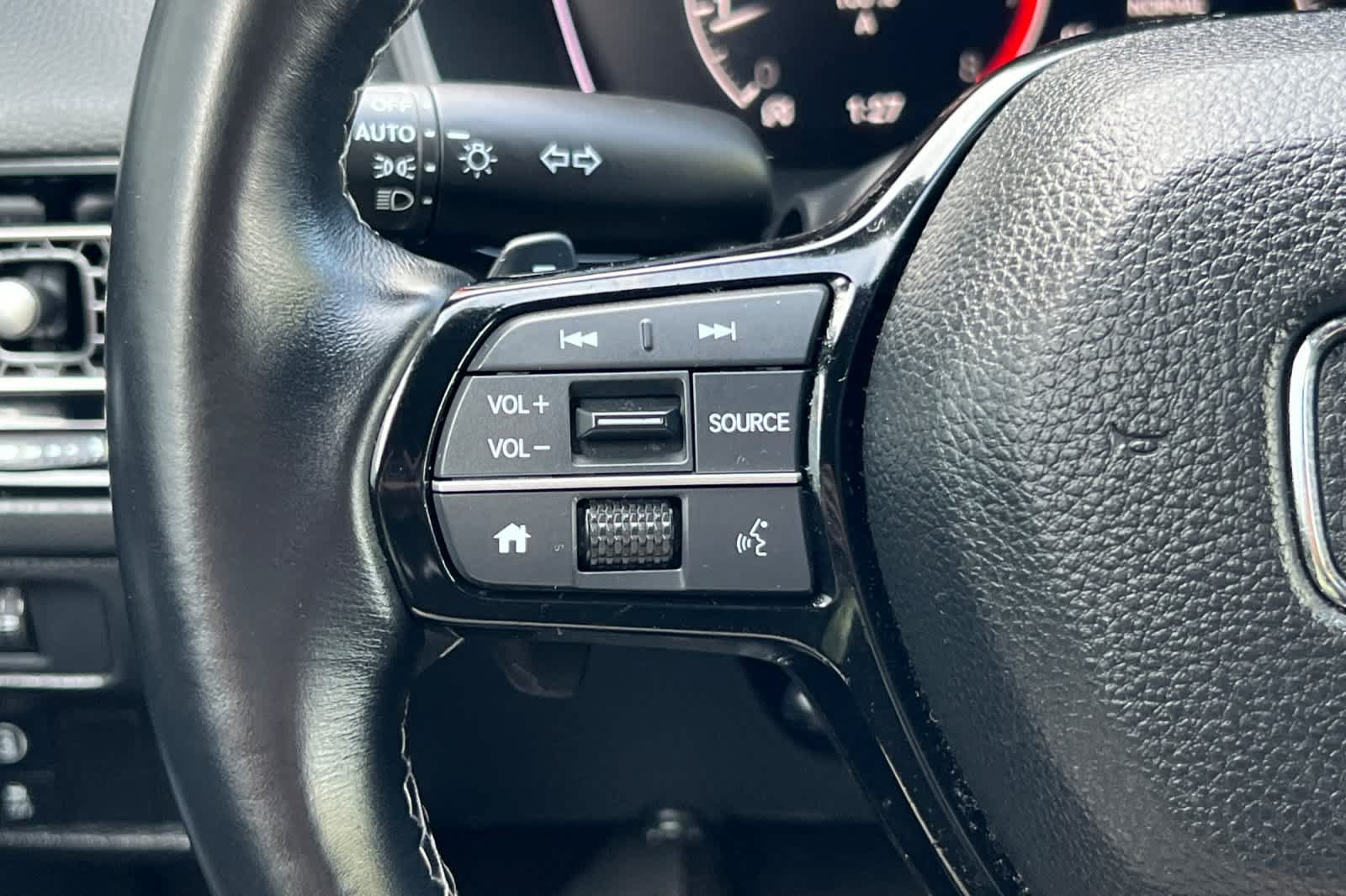 Used 2023 Honda Civic Sport image 25