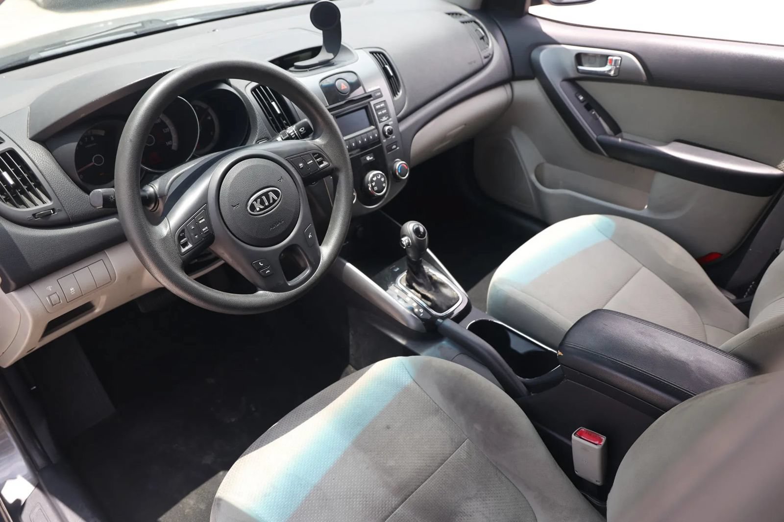Used 2013 Kia Forte EX FWD image 17