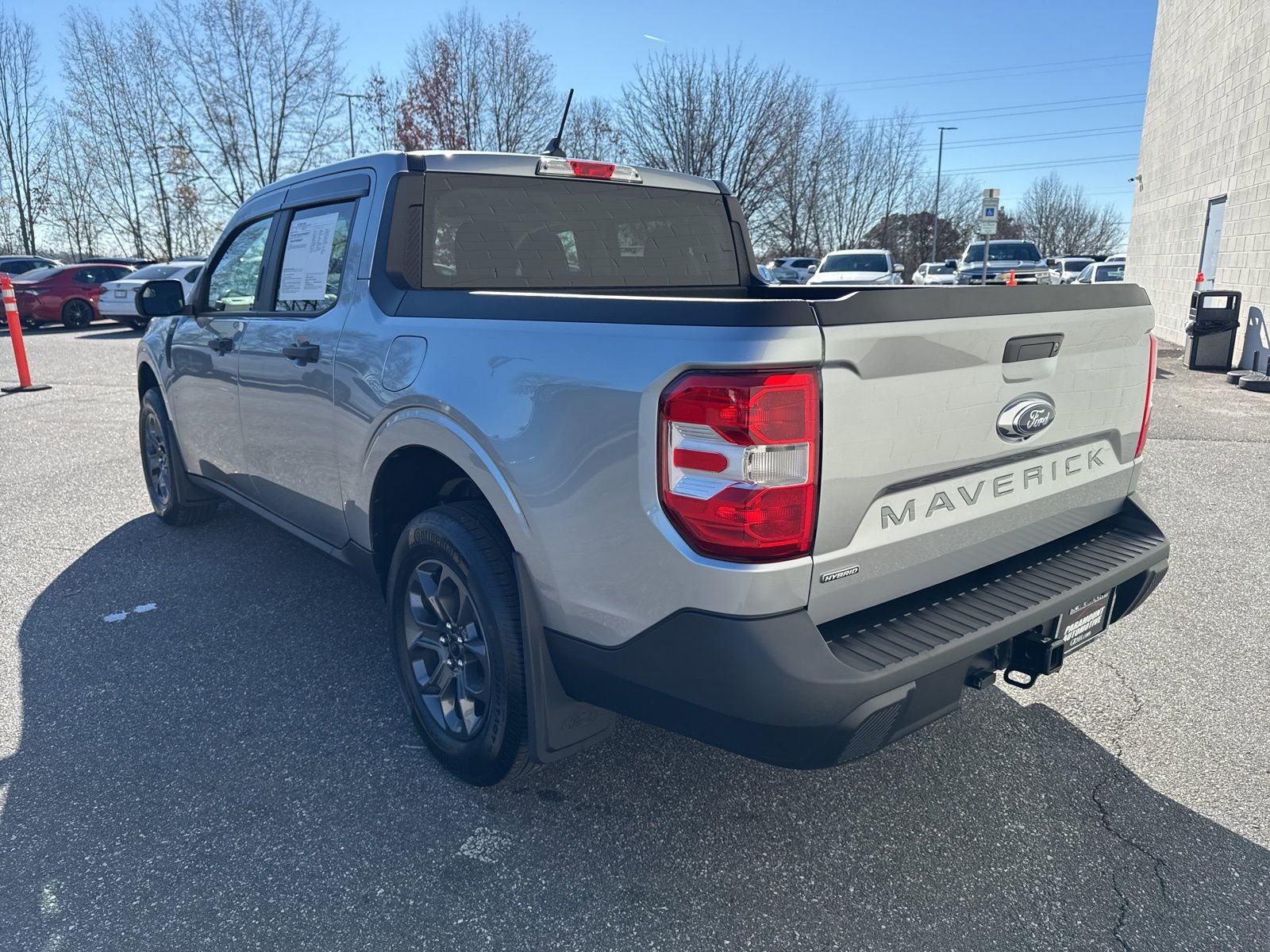 Used 2023 Ford Maverick XLT image 5
