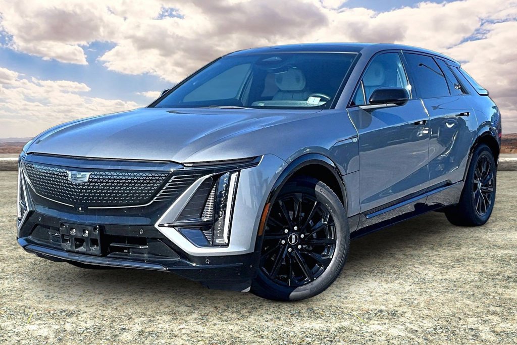 Certified 2024 Cadillac Lyriq Sport AWD/4WD image 3