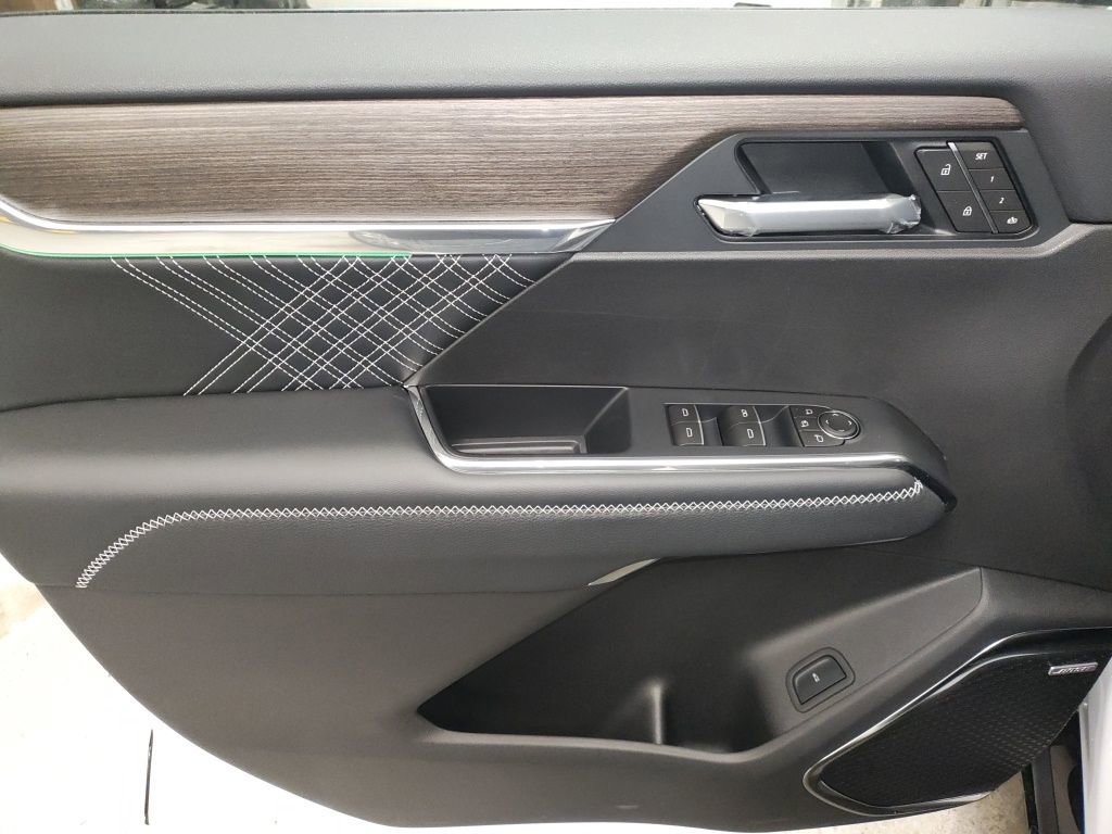 New 2026 GMC Acadia Denali w/ Super Cruise Package image 26