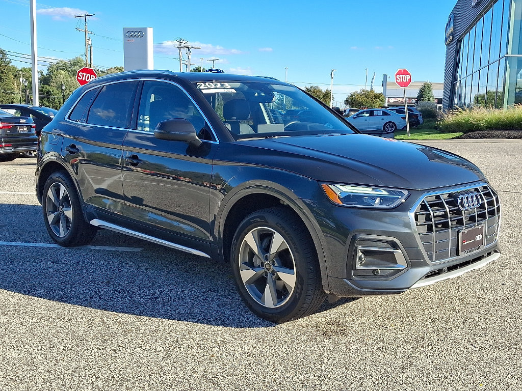 Certified 2023 Audi Q5 Premium AWD/4WD image 3